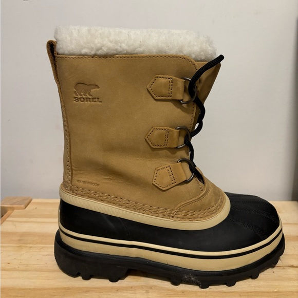 Sorel CARIBOU™ YOUTH WATERPROOF BOOT in Buff - Picture 3 of 5